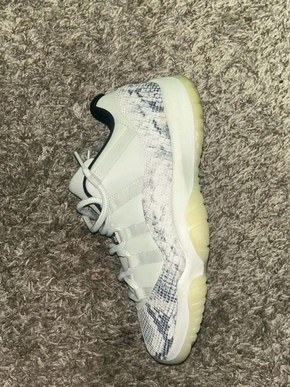 Jordan 11 “light bone snakeskin”